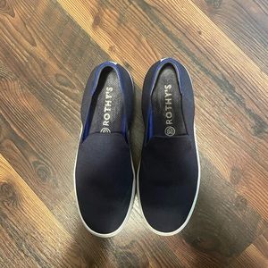 Women’s navy Rothy’s Slip On-size 6.5